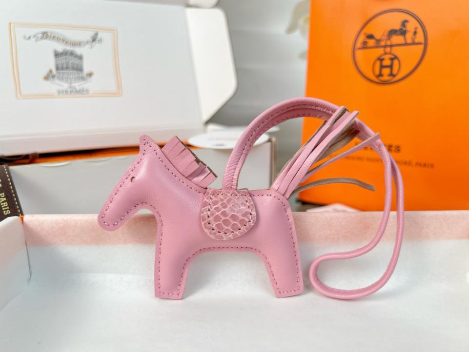 designer,replica,clothing,fake,1:1,lv,luxury,high quality Original high-quality HERMES Rodeo pegase bag pendant keychain made of pure hand-made stitching designer,replica,clothing,fake,1:1,lv,luxury,high quality Original high-quality HERMES Rodeo pegase bag pendant keychain made of pure hand-made stitching