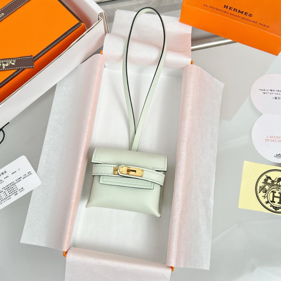 designer,replica,clothing,fake,1:1,lv,luxury,high quality HERMES Kelly headphone bag pendant, original exquisite product, purely handmade with stitching designer,replica,clothing,fake,1:1,lv,luxury,high quality HERMES Kelly headphone bag pendant, original exquisite product, purely handmade with stitching