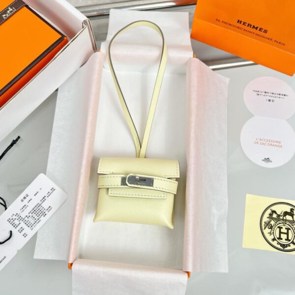 designer,replica,clothing,fake,1:1,lv,luxury,high quality HERMES Kelly headphone bag pendant, original exquisite product, purely handmade with stitching