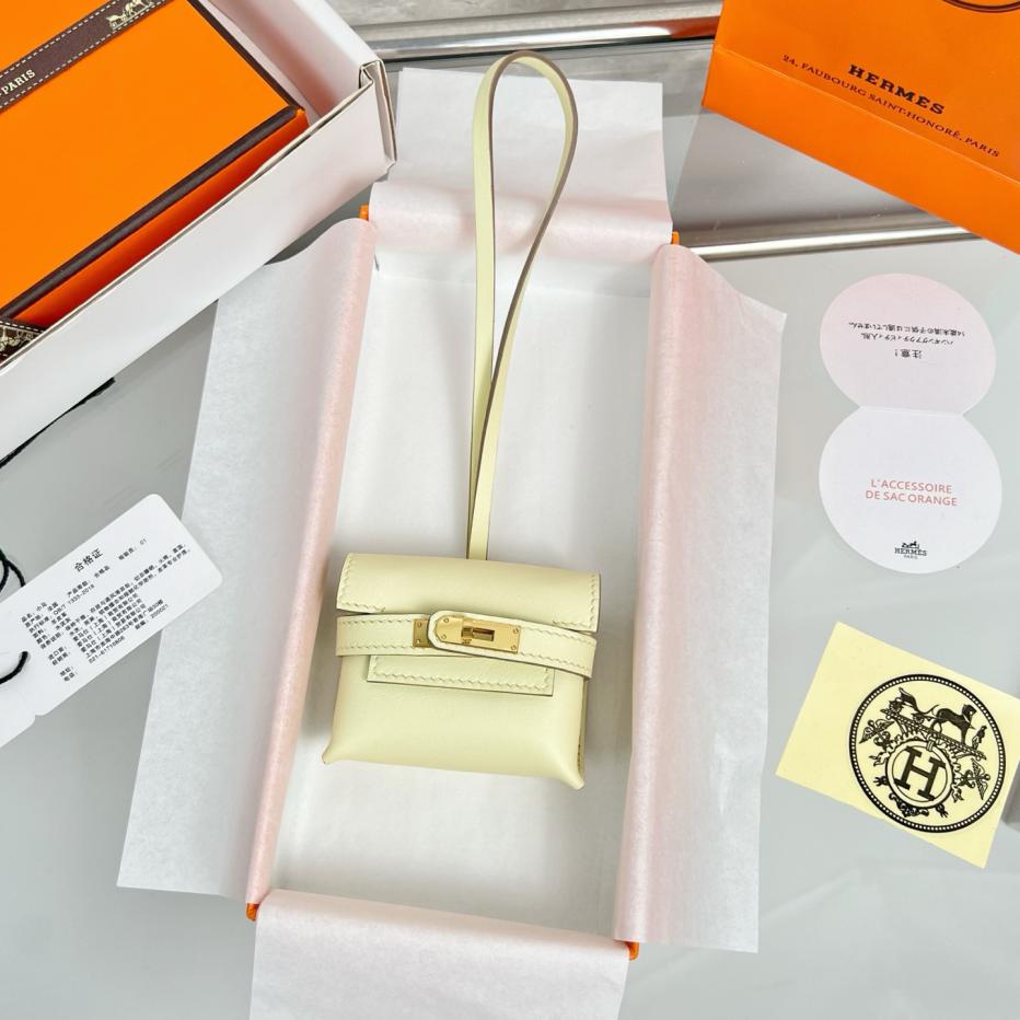 designer,replica,clothing,fake,1:1,lv,luxury,high quality HERMES Kelly headphone bag pendant, original exquisite product, purely handmade with stitching designer,replica,clothing,fake,1:1,lv,luxury,high quality HERMES Kelly headphone bag pendant, original exquisite product, purely handmade with stitching