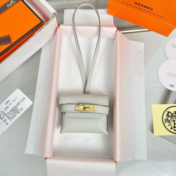 designer,replica,clothing,fake,1:1,lv,luxury,high quality HERMES Kelly headphone bag pendant, original exquisite product, purely handmade with stitching