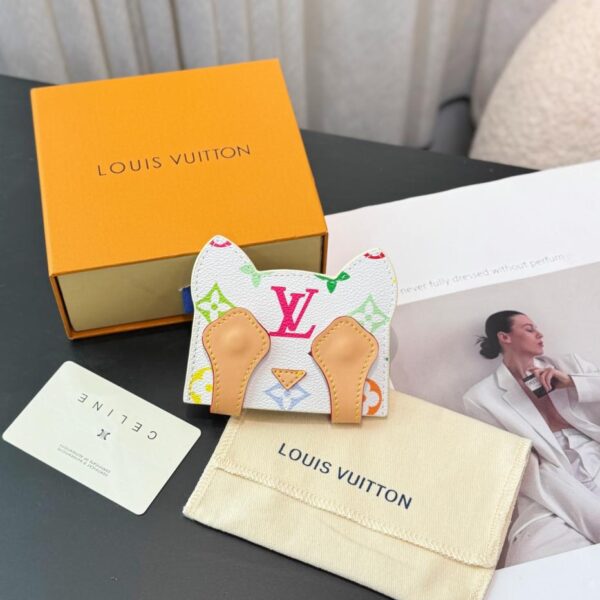 designer,replica,clothing,fake,1:1,lv,luxury,high quality Louis Vuitton cat paw card holder 2 colors