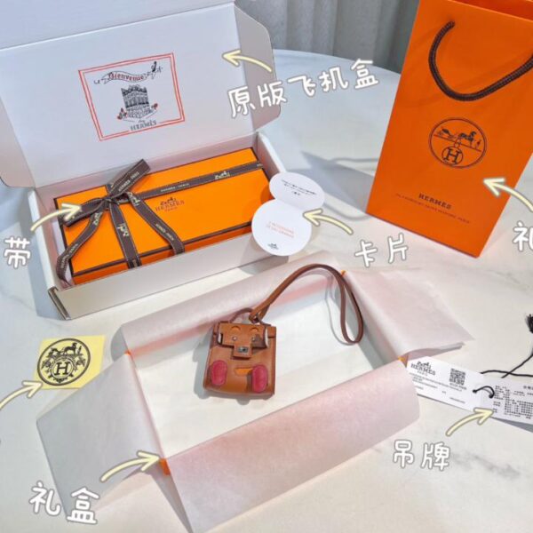 designer,replica,clothing,fake,1:1,lv,luxury,high quality Hermès Mini Kelly Robot Keychain Bag Pendant