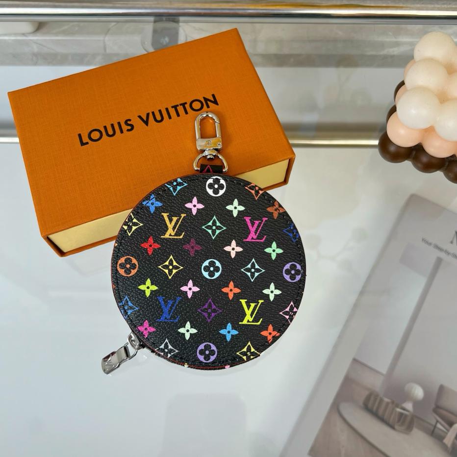 designer,replica,clothing,fake,1:1,lv,luxury,high quality Louis Vuitton round coin purse pendant 8 colors Vivienne vivi series coin purse designer,replica,clothing,fake,1:1,lv,luxury,high quality Louis Vuitton round coin purse pendant 8 colors Vivienne vivi series coin purse