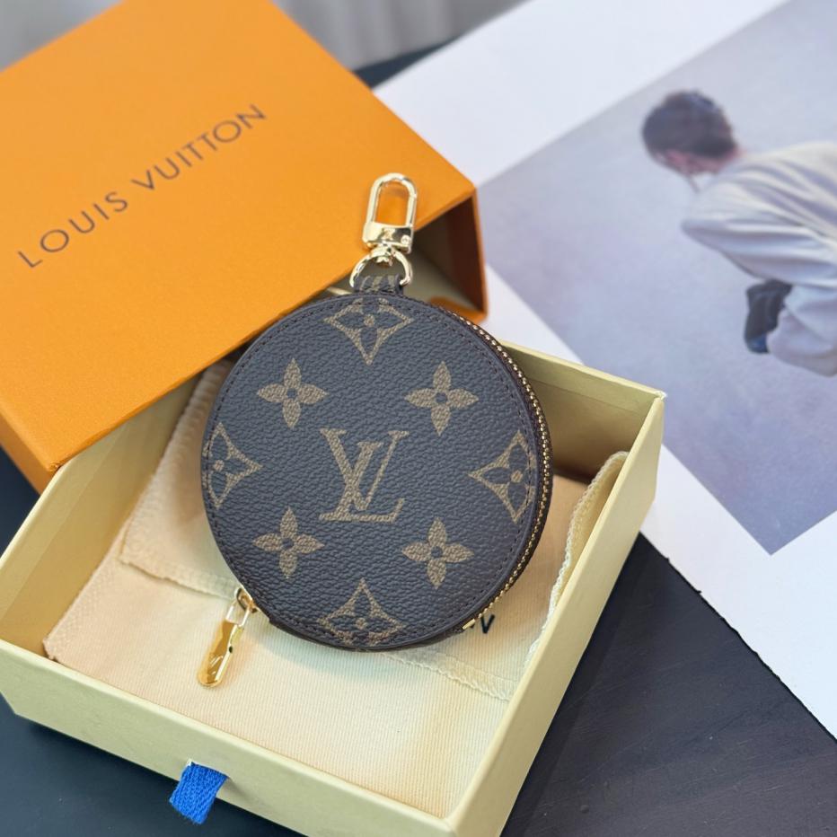 designer,replica,clothing,fake,1:1,lv,luxury,high quality Louis Vuitton round coin purse pendant 8 colors Vivienne vivi series coin purse designer,replica,clothing,fake,1:1,lv,luxury,high quality Louis Vuitton round coin purse pendant 8 colors Vivienne vivi series coin purse