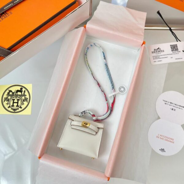 designer,replica,clothing,fake,1:1,lv,luxury,high quality HERMES mini Kelly bag (chalk white) kelly twilly charm