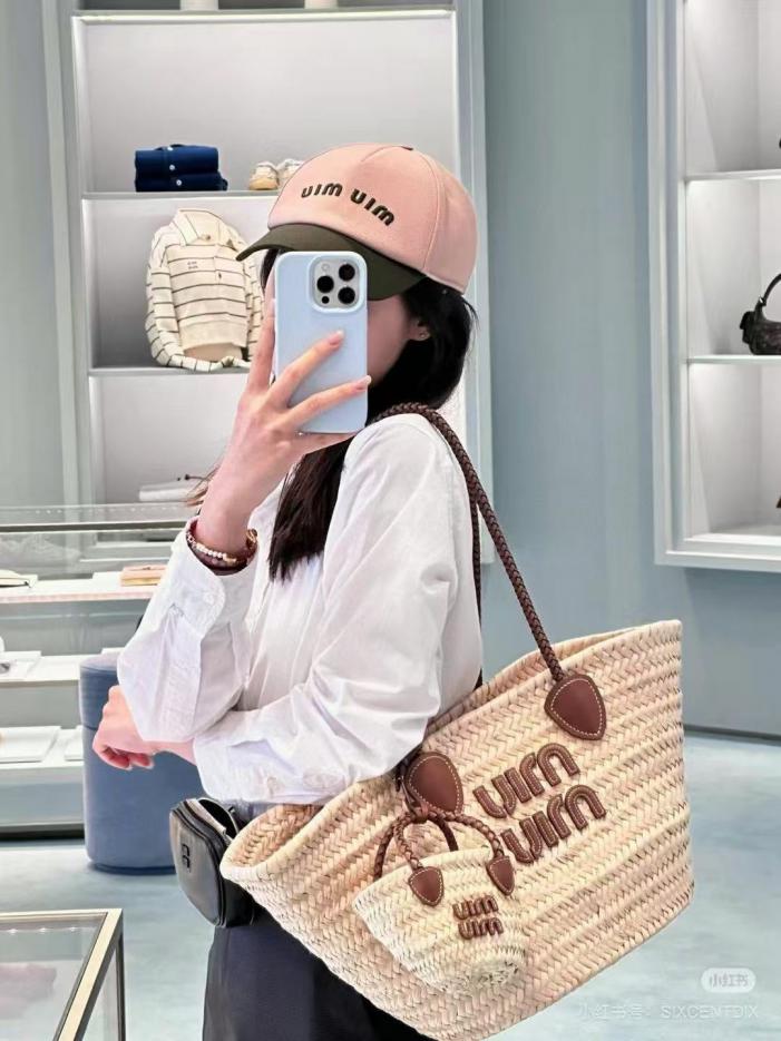 designer,replica,clothing,fake,1:1,lv,luxury,high quality Miu Miu new embroidered baseball cap designer,replica,clothing,fake,1:1,lv,luxury,high quality Miu Miu new embroidered baseball cap