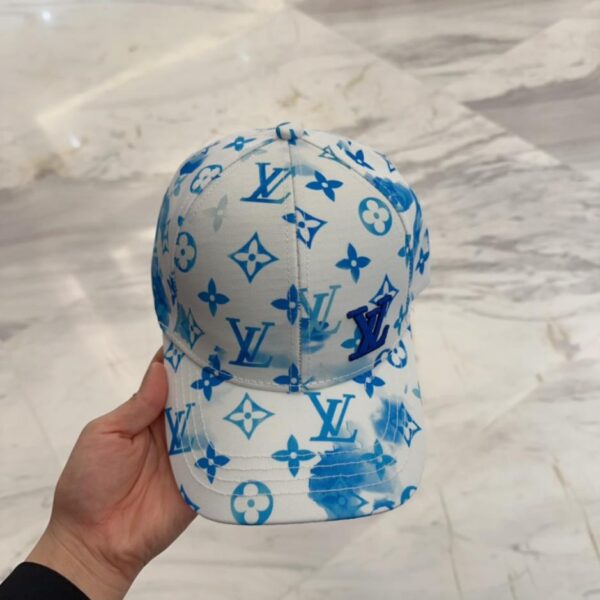 designer,replica,clothing,fake,1:1,lv,luxury,high quality Louis Vuitton original embroidered baseball cap for men and women