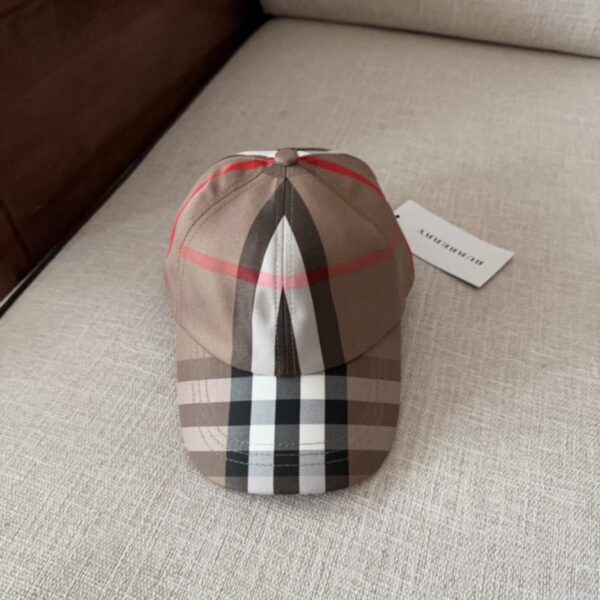 designer,replica,clothing,fake,1:1,lv,luxury,high quality New early spring baseball caps for men and women