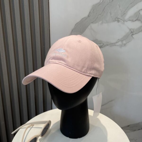 designer,replica,clothing,fake,1:1,lv,luxury,high quality BALENCIAGA new embroidered logo baseball cap, same style for men and women