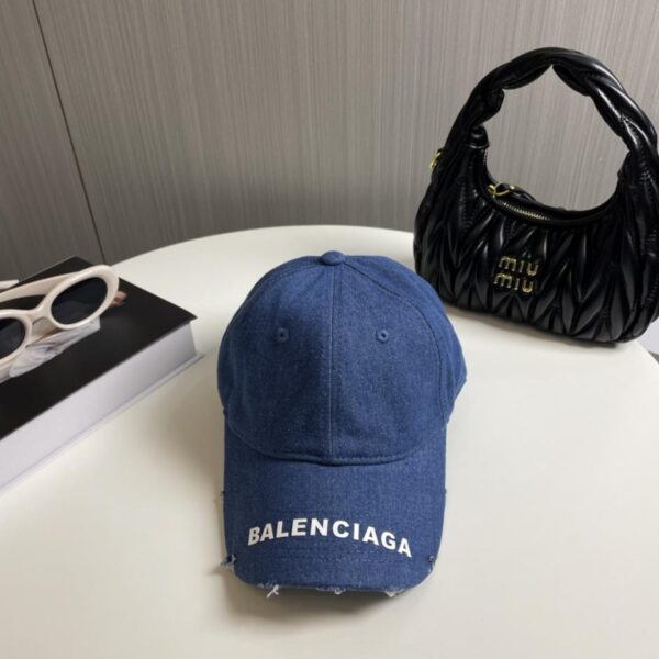 designer,replica,clothing,fake,1:1,lv,luxury,high quality Balenciaga new washed distressed denim baseball cap
