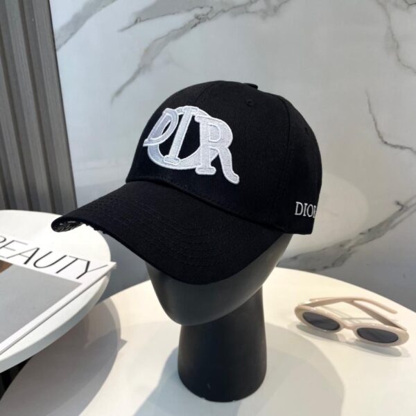 designer,replica,clothing,fake,1:1,lv,luxury,high quality Dior Dior’s new volume embroidered baseball cap