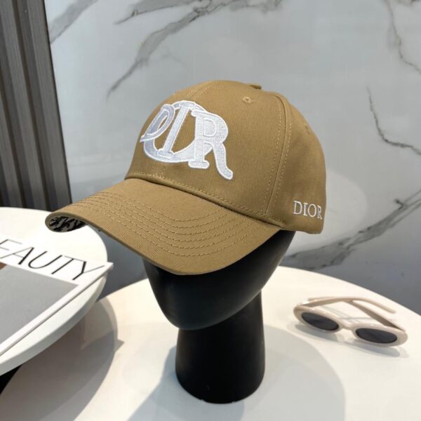 designer,replica,clothing,fake,1:1,lv,luxury,high quality Dior Dior’s new volume embroidered baseball cap