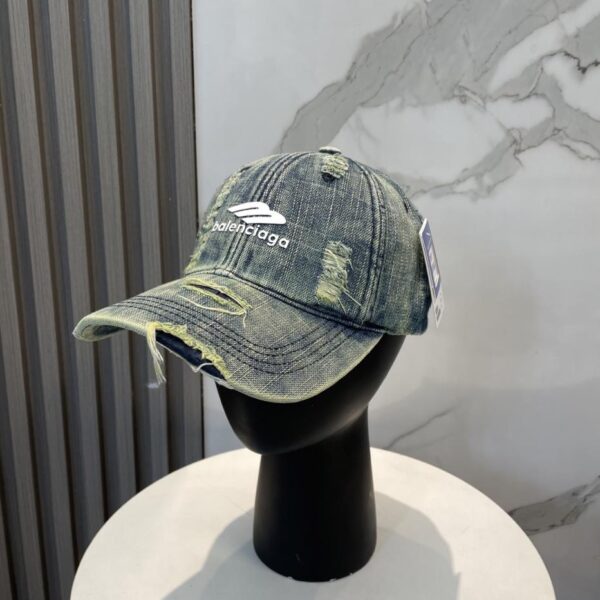 designer,replica,clothing,fake,1:1,lv,luxury,high quality BALENCIAGA new Korean style distressed hole washed duck cap baseball cap