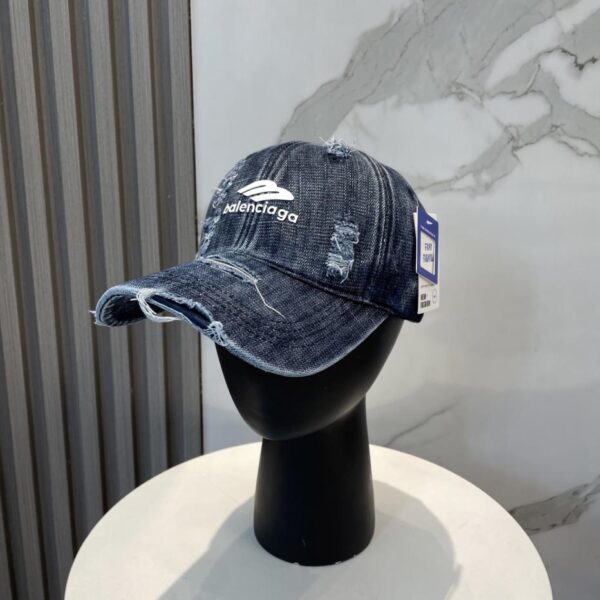 designer,replica,clothing,fake,1:1,lv,luxury,high quality BALENCIAGA new Korean style distressed hole washed duck cap baseball cap