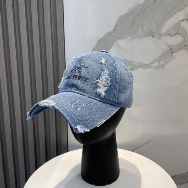 designer,replica,clothing,fake,1:1,lv,luxury,high quality Arc’teryx new distressed hole baseball cap