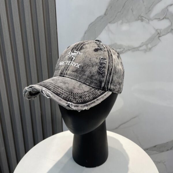 designer,replica,clothing,fake,1:1,lv,luxury,high quality Balenciaga new spring baseball cap