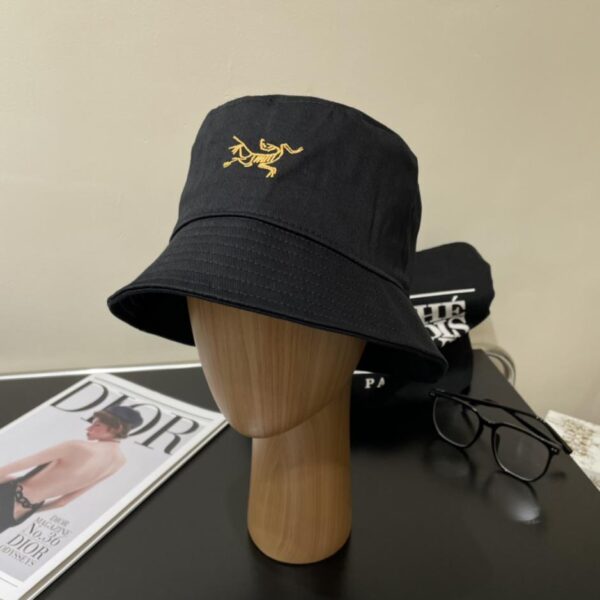 designer,replica,clothing,fake,1:1,lv,luxury,high quality Arcteryx new embroidered counter synchronized baseball cap