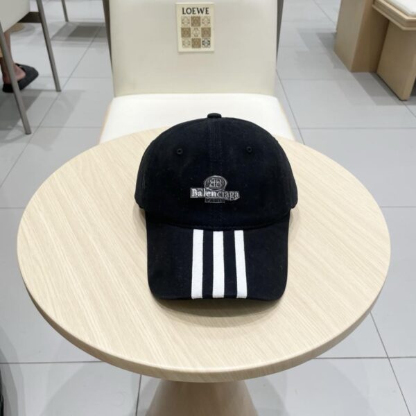 designer,replica,clothing,fake,1:1,lv,luxury,high quality BALENCIAGA spring new style personalized baseball cap, same style for men and women