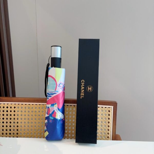 designer,replica,clothing,fake,1:1,lv,luxury,high quality CHANEL three-fold automatic folding umbrella with light and alarm