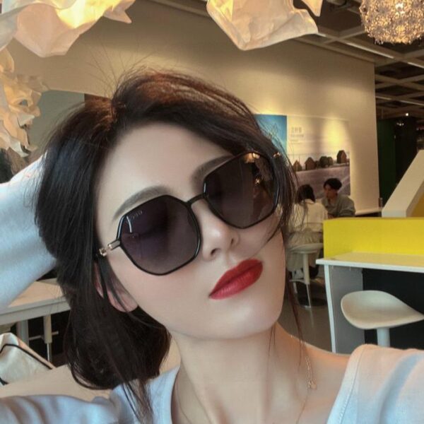 designer,replica,clothing,fake,1:1,lv,luxury,high quality Gucci classic square frame design