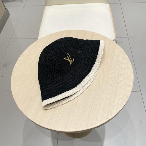 designer,replica,clothing,fake,1:1,lv,luxury,high quality Louis Vuitton hand knitted basin hat