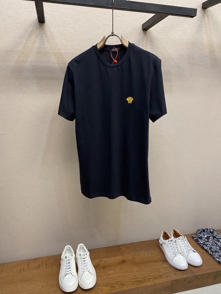 designer,replica,clothing,fake,1:1,lv,luxury,high quality Versace small gold logo embroidered short sleeves designer,replica,clothing,fake,1:1,lv,luxury,high quality Versace small gold logo embroidered short sleeves