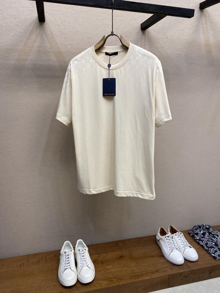 designer,replica,clothing,fake,1:1,lv,luxury,high quality Louis Vuitton FW Monogram Gradient Print Cotton Short Sleeve T-Shirt designer,replica,clothing,fake,1:1,lv,luxury,high quality Louis Vuitton FW Monogram Gradient Print Cotton Short Sleeve T-Shirt