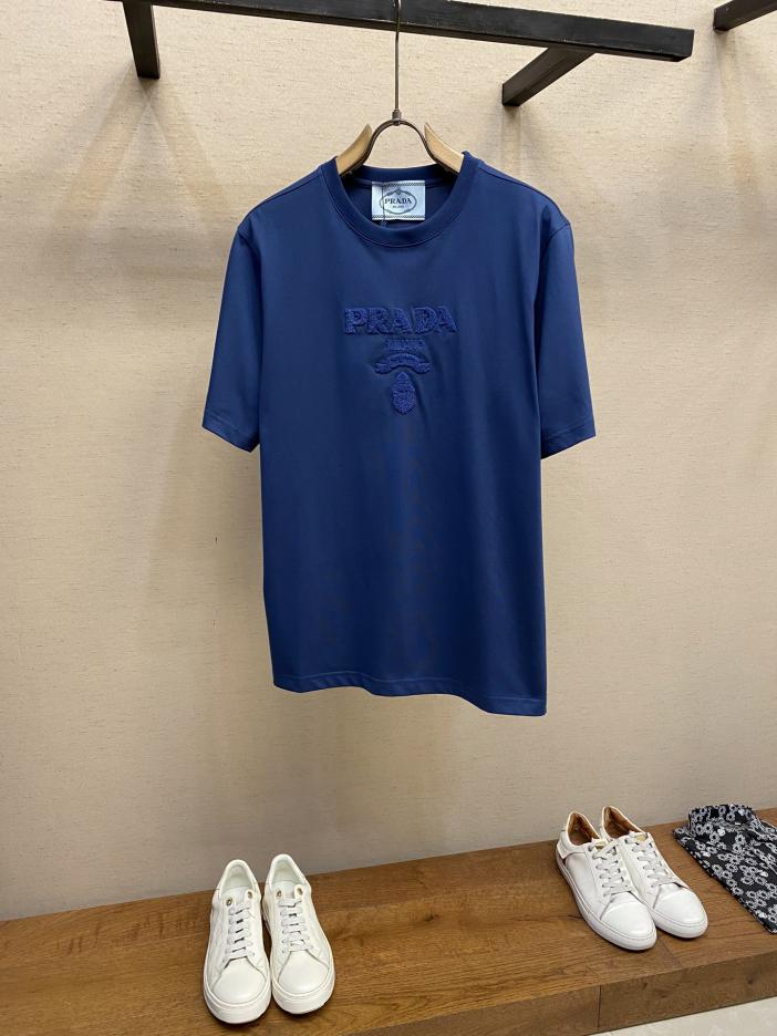designer,replica,clothing,fake,1:1,lv,luxury,high quality Prada blue short-sleeved T-shirt with large logo embroidery designer,replica,clothing,fake,1:1,lv,luxury,high quality Prada blue short-sleeved T-shirt with large logo embroidery