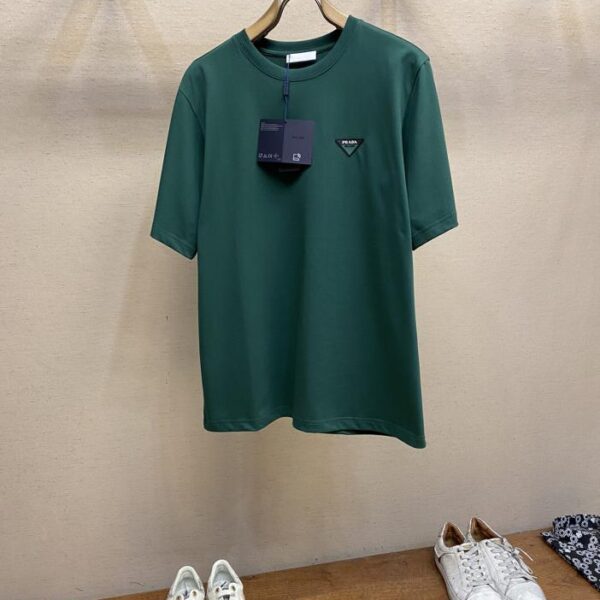 designer,replica,clothing,fake,1:1,lv,luxury,high quality Prada Early Fall New Four-color Triangular Silicone Badge Logo Short Sleeve T-shirt