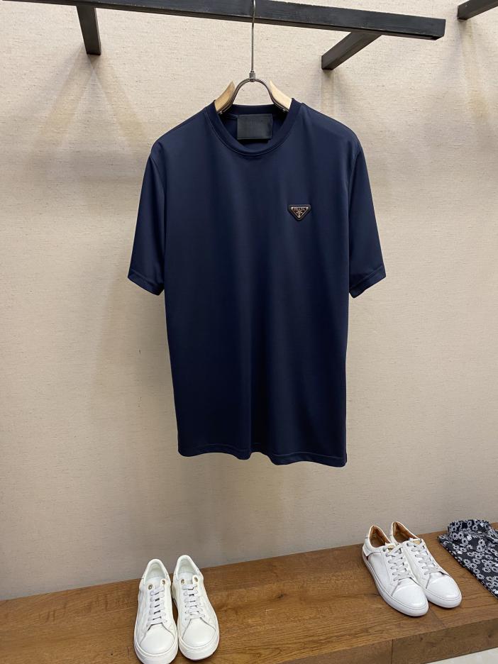 designer,replica,clothing,fake,1:1,lv,luxury,high quality Prada Summer New Navy Blue Triangle Logo Classic Short Sleeve T-shirt designer,replica,clothing,fake,1:1,lv,luxury,high quality Prada Summer New Navy Blue Triangle Logo Classic Short Sleeve T-shirt