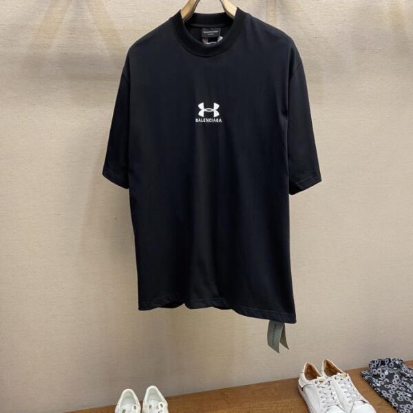 designer,replica,clothing,fake,1:1,lv,luxury,high quality Balenciaga co-branded Under Armour 24ss classic logo embroidered short-sleeved T-shirt