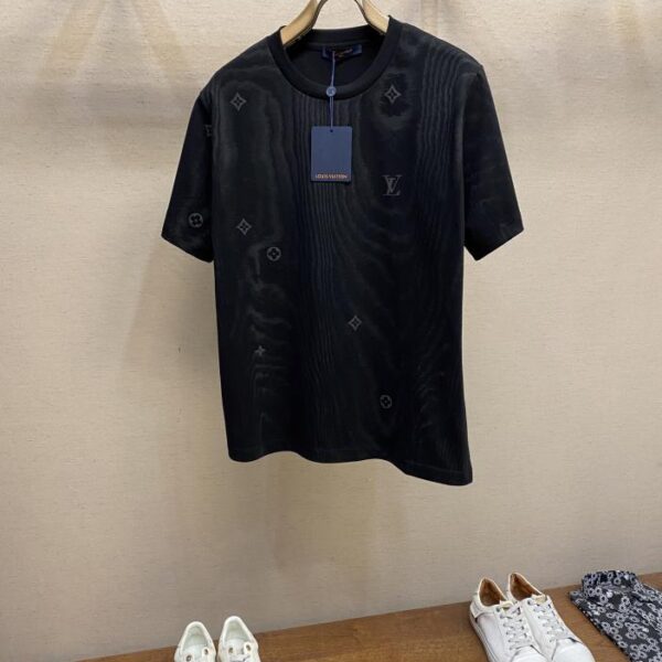 designer,replica,clothing,fake,1:1,lv,luxury,high quality Louis Vuitton cotton tree ring embossed print short-sleeved T-shirt