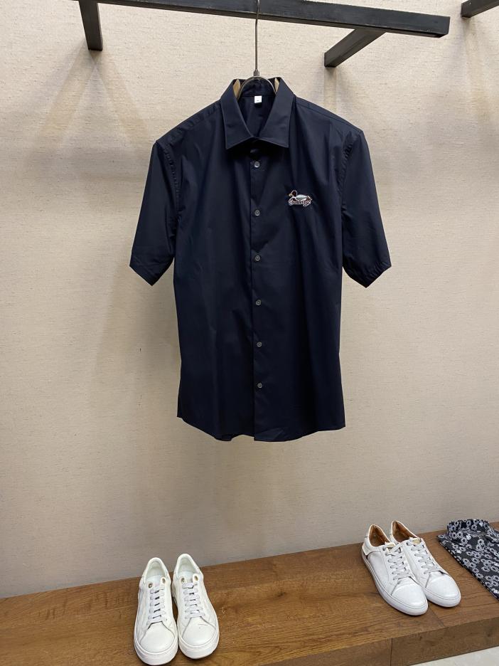 designer,replica,clothing,fake,1:1,lv,luxury,high quality Burberry solid color embroidered duck new men’s high-end fashion model logo embroidery small point collar business casual long sleeve shirt designer,replica,clothing,fake,1:1,lv,luxury,high quality Burberry solid color embroidered duck new men’s high-end fashion model logo embroidery small point collar business casual long sleeve shirt