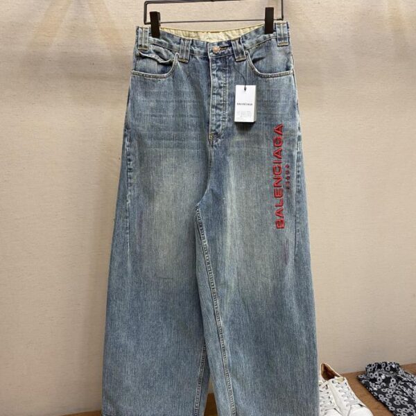designer,replica,clothing,fake,1:1,lv,luxury,high quality Balenciaga red lettering embroidered denim trousers