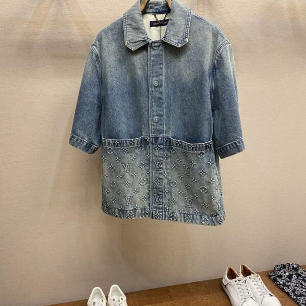 designer,replica,clothing,fake,1:1,lv,luxury,high quality Louis Vuitton latest embossed denim shirt jacket for men and women