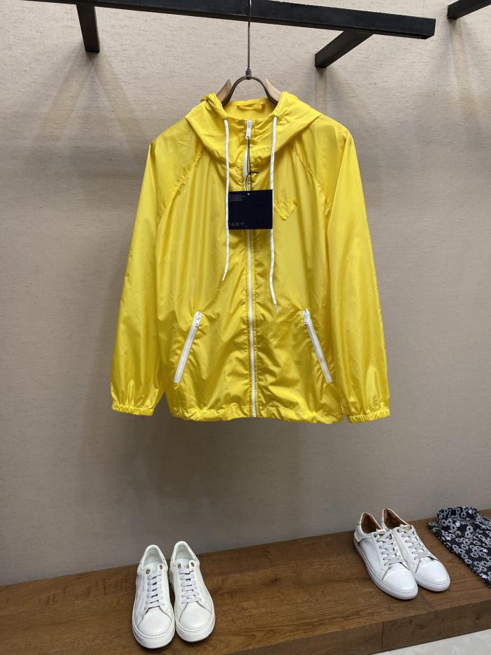 designer,replica,clothing,fake,1:1,lv,luxury,high quality Prada Spring/Summer Lightweight Recycled Nylon Rain Jacket designer,replica,clothing,fake,1:1,lv,luxury,high quality Prada Spring/Summer Lightweight Recycled Nylon Rain Jacket