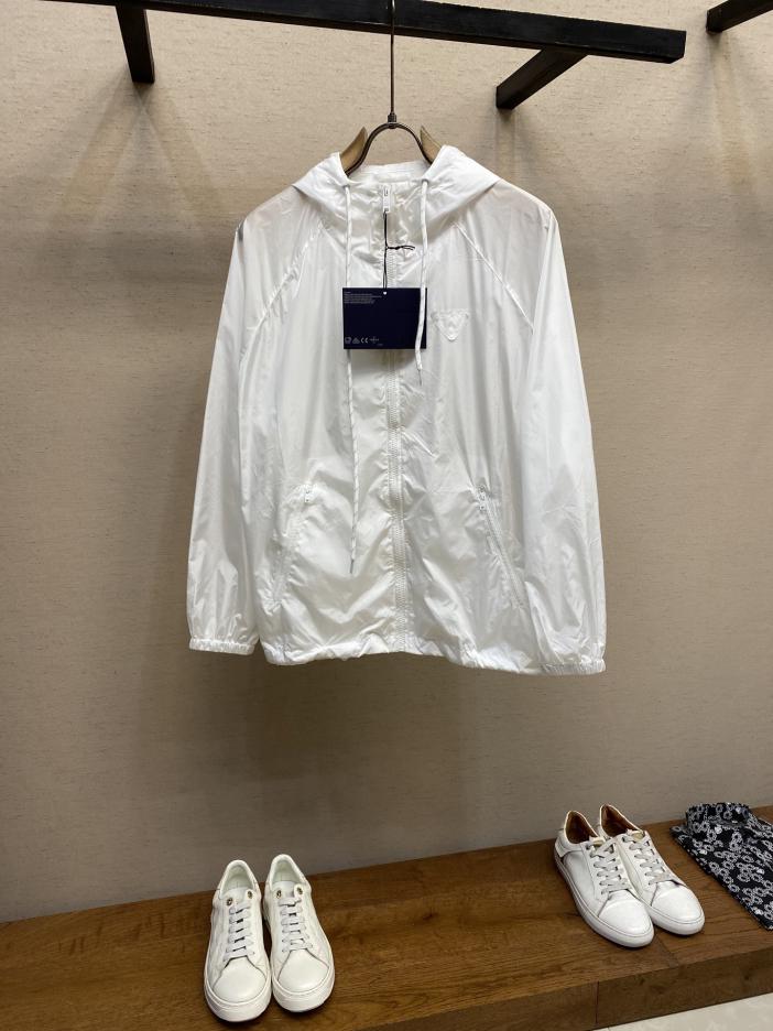 designer,replica,clothing,fake,1:1,lv,luxury,high quality Prada Spring/Summer Lightweight Recycled Nylon Rain Jacket designer,replica,clothing,fake,1:1,lv,luxury,high quality Prada Spring/Summer Lightweight Recycled Nylon Rain Jacket