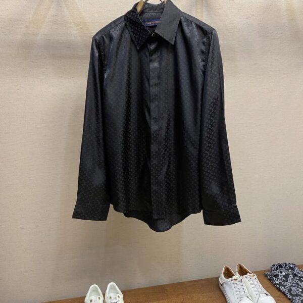 designer,replica,clothing,fake,1:1,lv,luxury,high quality Louis Vuitton monogram silk shirt