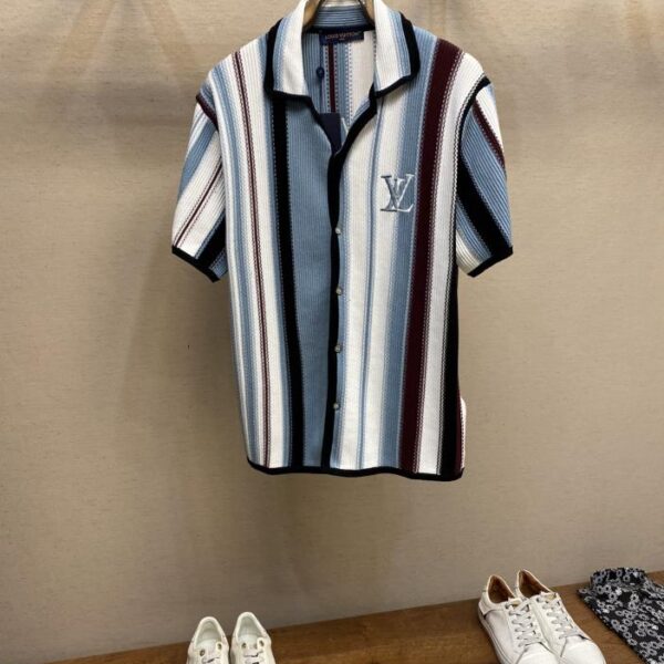 designer,replica,clothing,fake,1:1,lv,luxury,high quality （Tops）Louis Vuitton Men’s Short Sleeve Shirt