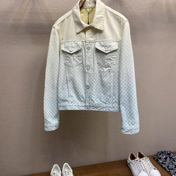 designer,replica,clothing,fake,1:1,lv,luxury,high quality Louis Vuitton’s new gradient mosaic denim Damier jacquard pattern