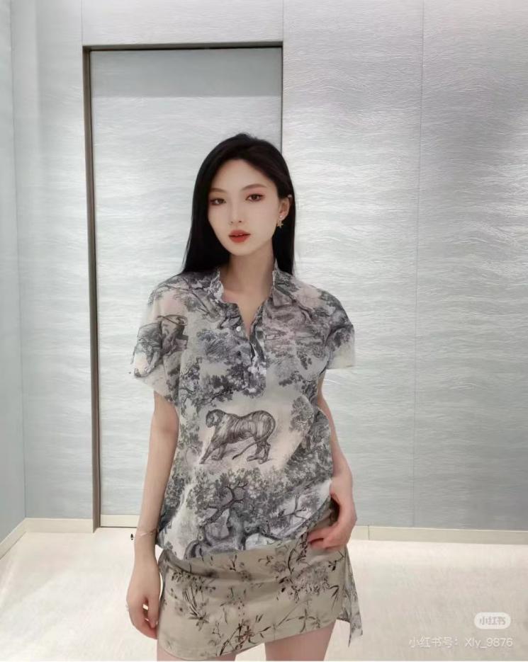 designer,replica,clothing,fake,1:1,lv,luxury,high quality Dior new animal print crew neck shirt designer,replica,clothing,fake,1:1,lv,luxury,high quality Dior new animal print crew neck shirt