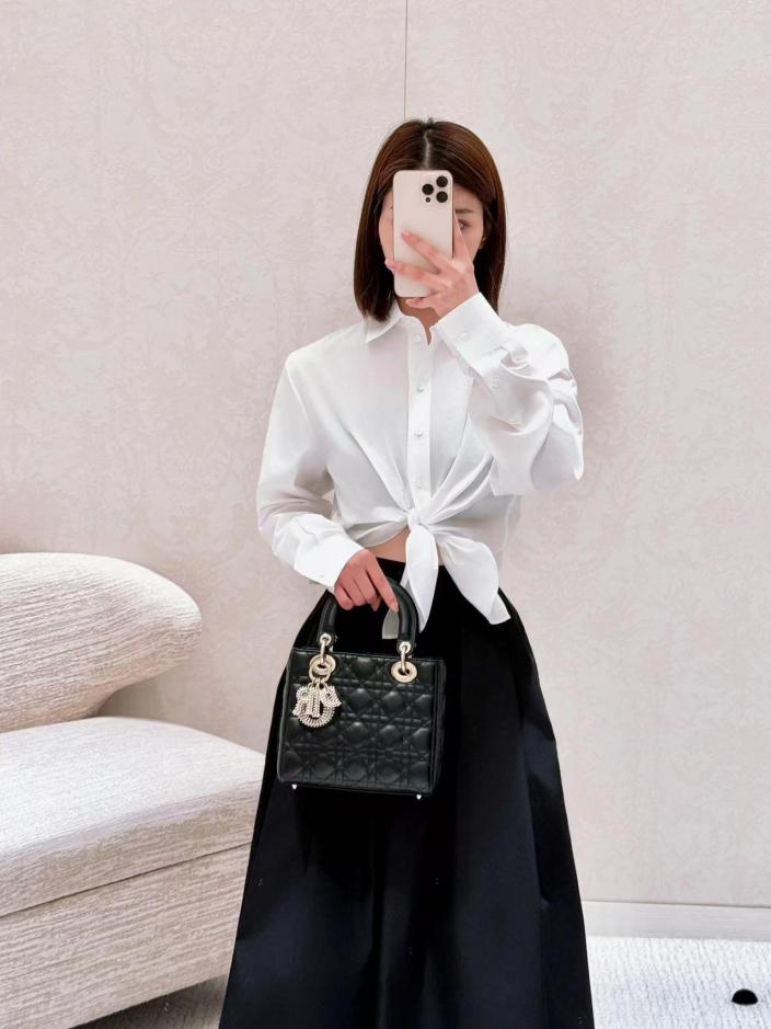 designer,replica,clothing,fake,1:1,lv,luxury,high quality Dior new lapel long-sleeved shirt with short strap design designer,replica,clothing,fake,1:1,lv,luxury,high quality Dior new lapel long-sleeved shirt with short strap design