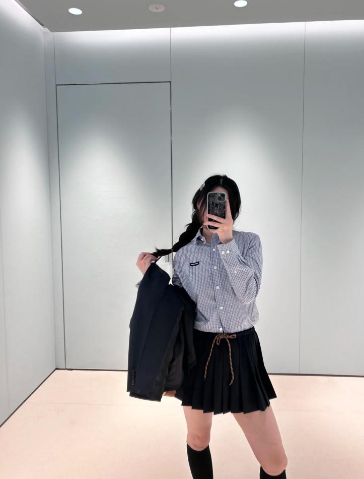 designer,replica,clothing,fake,1:1,lv,luxury,high quality Miu Miu summer new checkered long-sleeved shirt designer,replica,clothing,fake,1:1,lv,luxury,high quality Miu Miu summer new checkered long-sleeved shirt