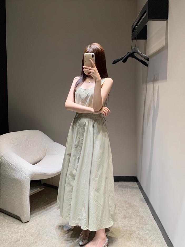 designer,replica,clothing,fake,1:1,lv,luxury,high quality Miu Miu Spring/Summer New Micro Logo Embroidery Waist Sleeveless Dress