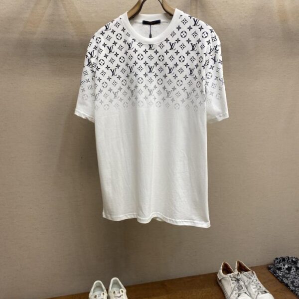 designer,replica,clothing,fake,1:1,lv,luxury,high quality LV gradient jacquard short-sleeved T-shirt (RAMZ2)