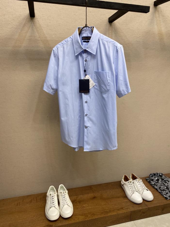 designer,replica,clothing,fake,1:1,lv,luxury,high quality LV Pinstripe Jacquard Pointed Collar Button Short Sleeve (LVAMZ) designer,replica,clothing,fake,1:1,lv,luxury,high quality LV Pinstripe Jacquard Pointed Collar Button Short Sleeve (LVAMZ)