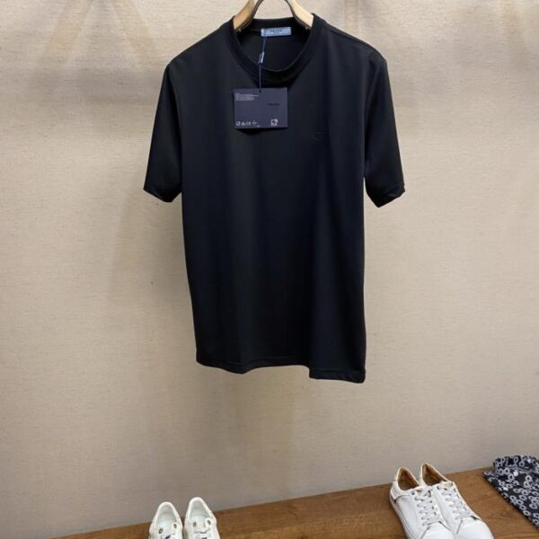 designer,replica,clothing,fake,1:1,lv,luxury,high quality Prada classic ecru logo embossed short-sleeved T-shirt (NKER8)