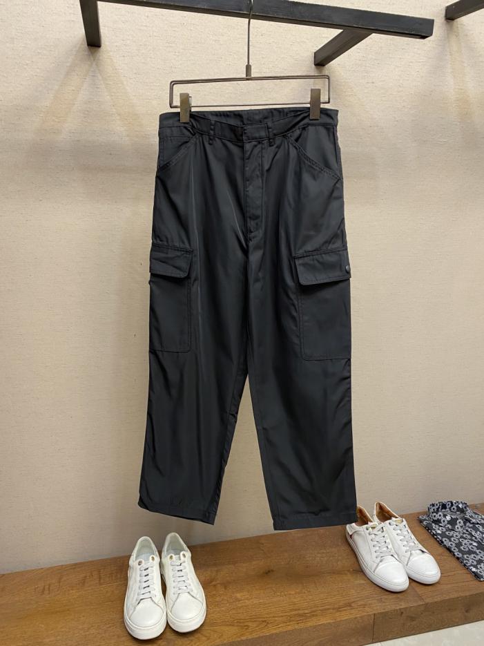 designer,replica,clothing,fake,1:1,lv,luxury,high quality Prada Cotton Trousers with Metal Logo (4IFFN) designer,replica,clothing,fake,1:1,lv,luxury,high quality Prada Cotton Trousers with Metal Logo (4IFFN)