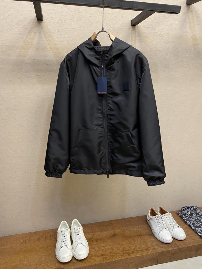 designer,replica,clothing,fake,1:1,lv,luxury,high quality LV’s most versatile hooded windbreaker jacket this season (T3CQP) designer,replica,clothing,fake,1:1,lv,luxury,high quality LV’s most versatile hooded windbreaker jacket this season (T3CQP)